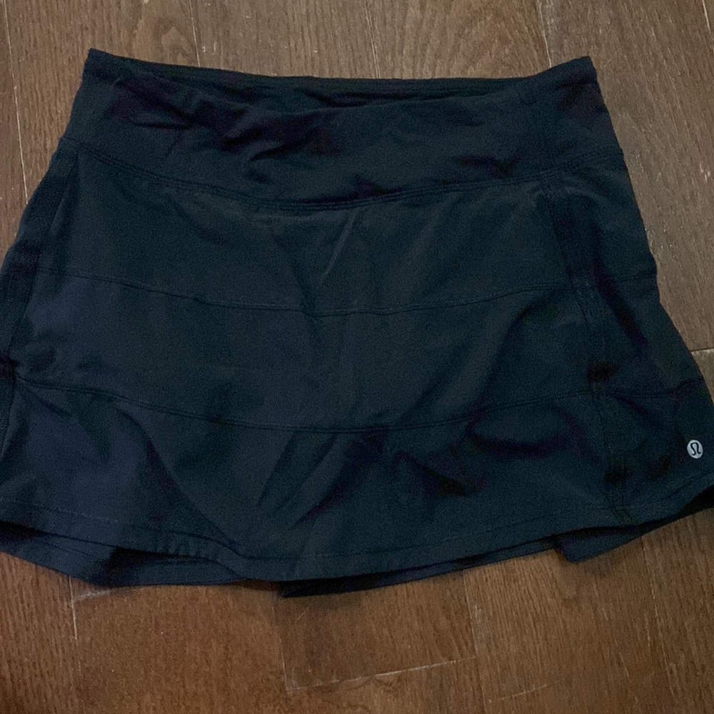 Lululemon skirt in perfect condition